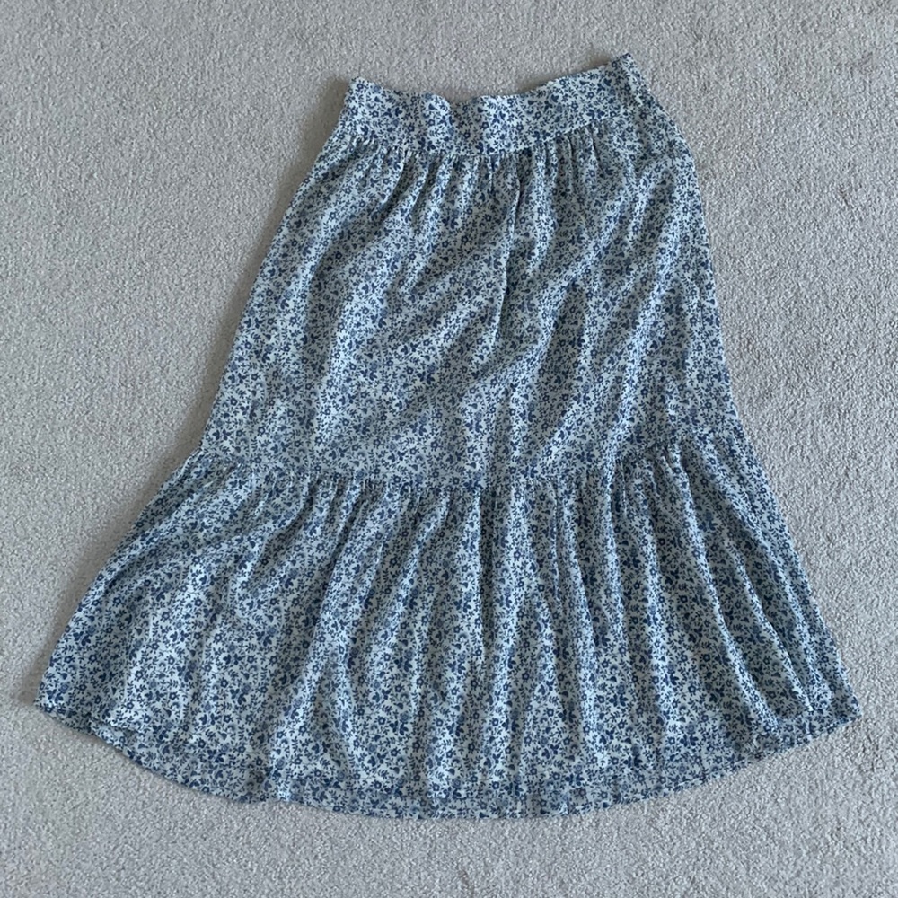 Madewell skirt, size small, great for summers.